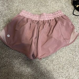 Lululemon Hotty Hot shorts